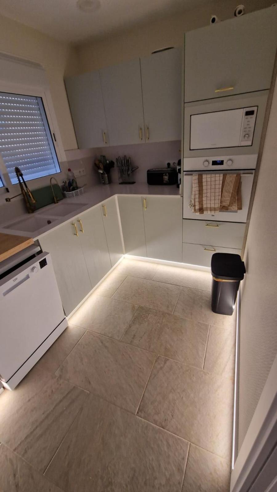 Beachfront Vila Валенсия Екстериор снимка
