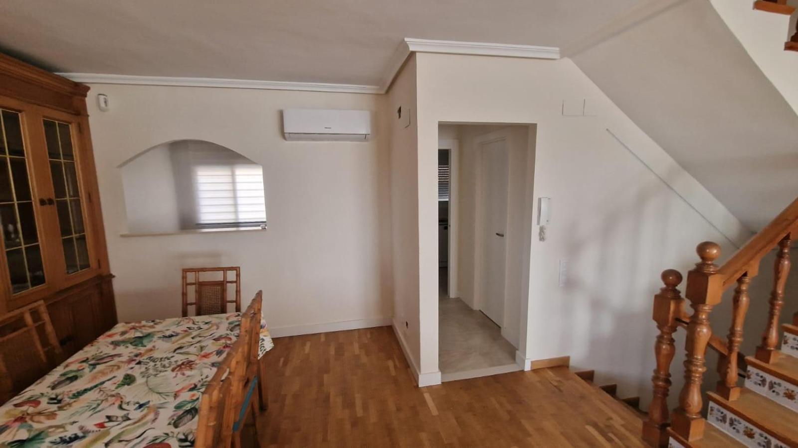 Beachfront Vila Валенсия Екстериор снимка