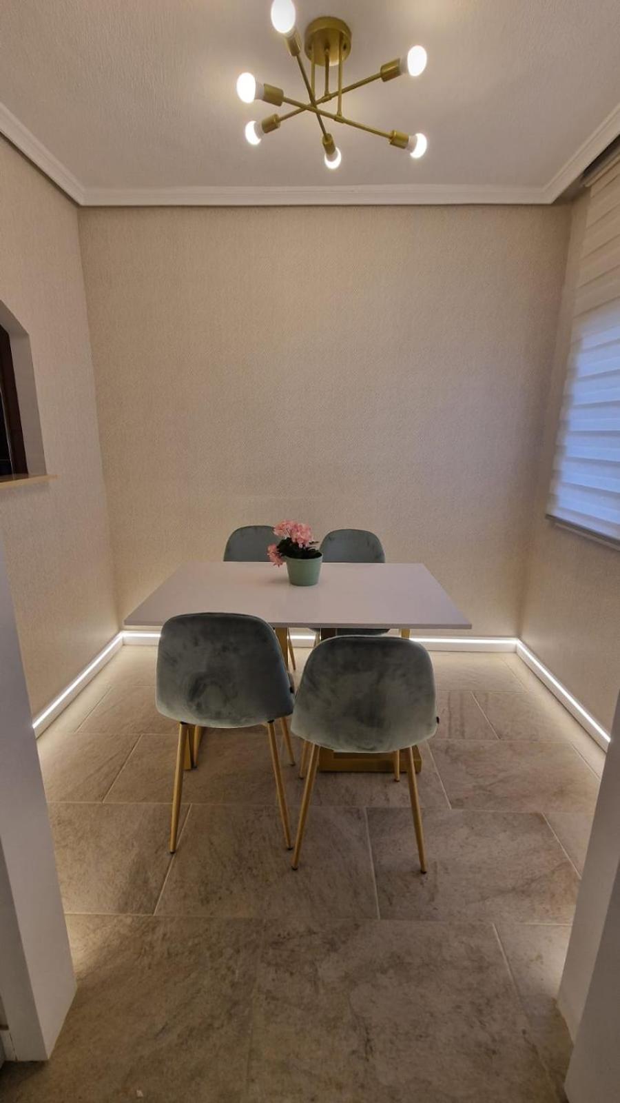 Beachfront Vila Валенсия Екстериор снимка